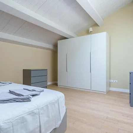 Holiday In Archimede Catania